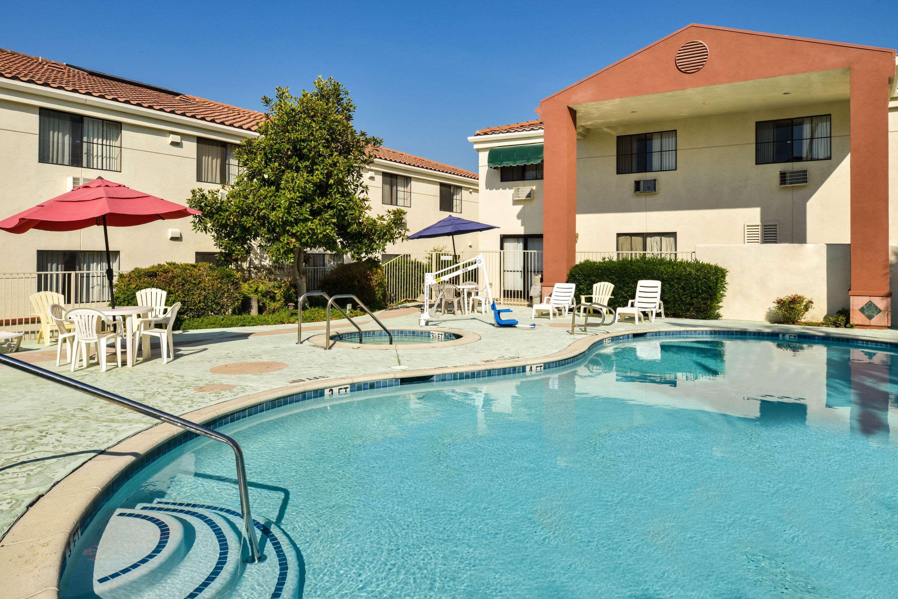 Quality Inn & Suites Walnut - City Of Industry Extérieur photo
