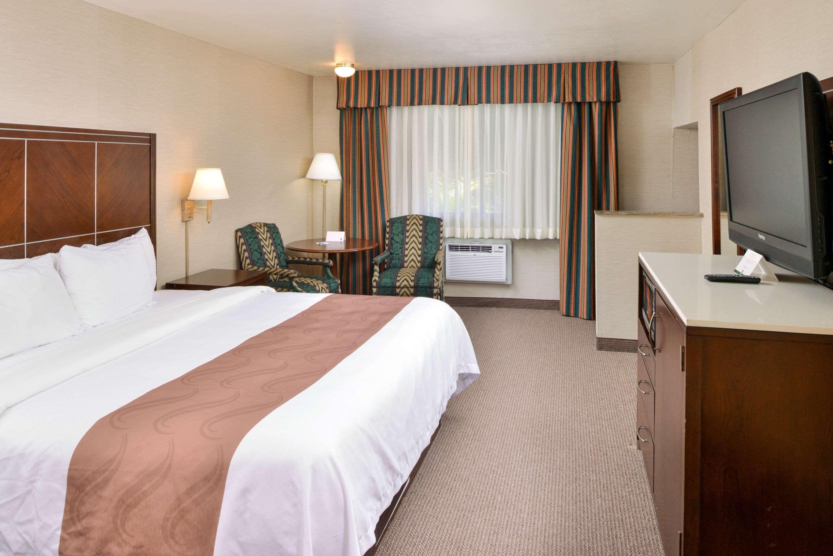 Quality Inn & Suites Walnut - City Of Industry Extérieur photo