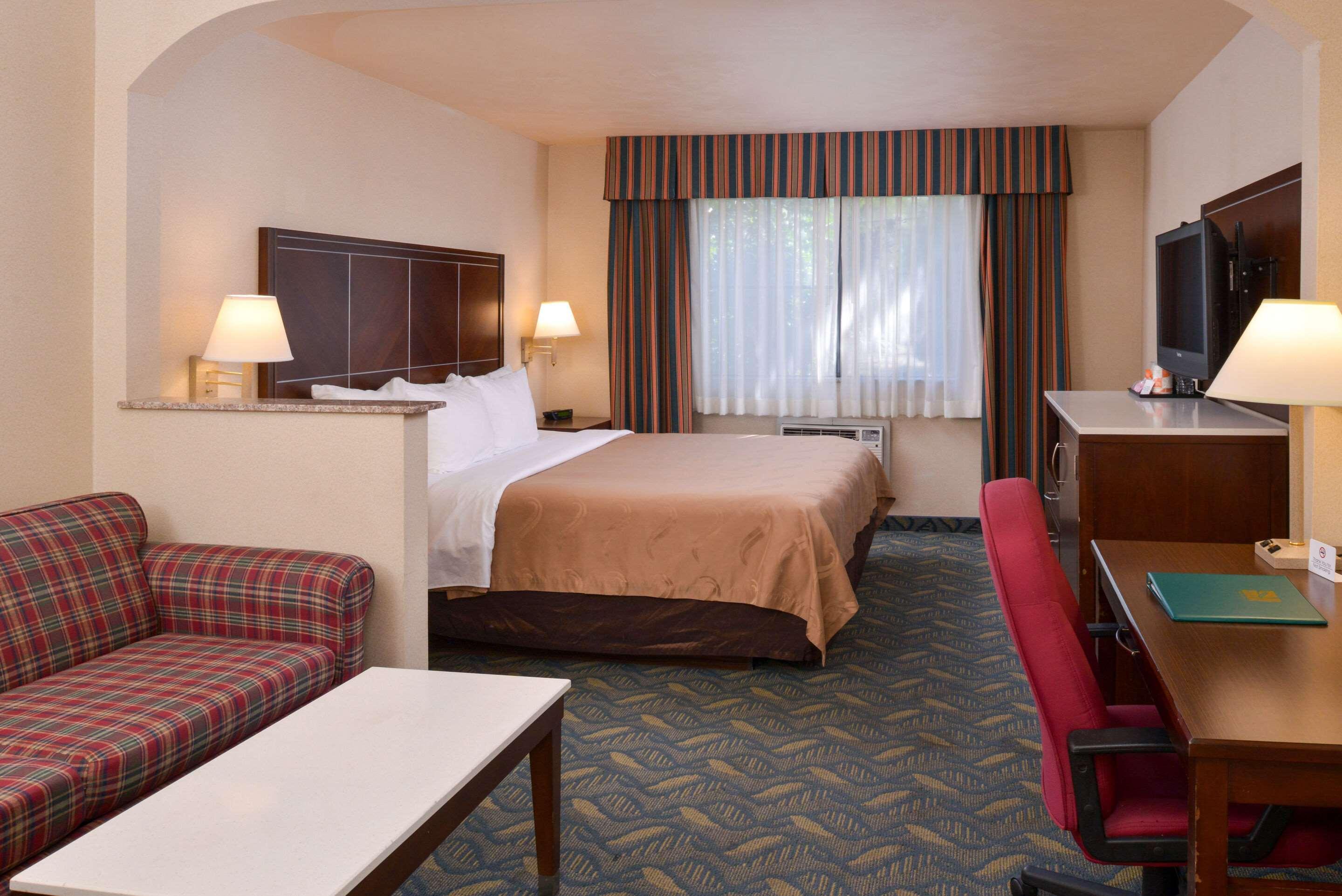 Quality Inn & Suites Walnut - City Of Industry Extérieur photo