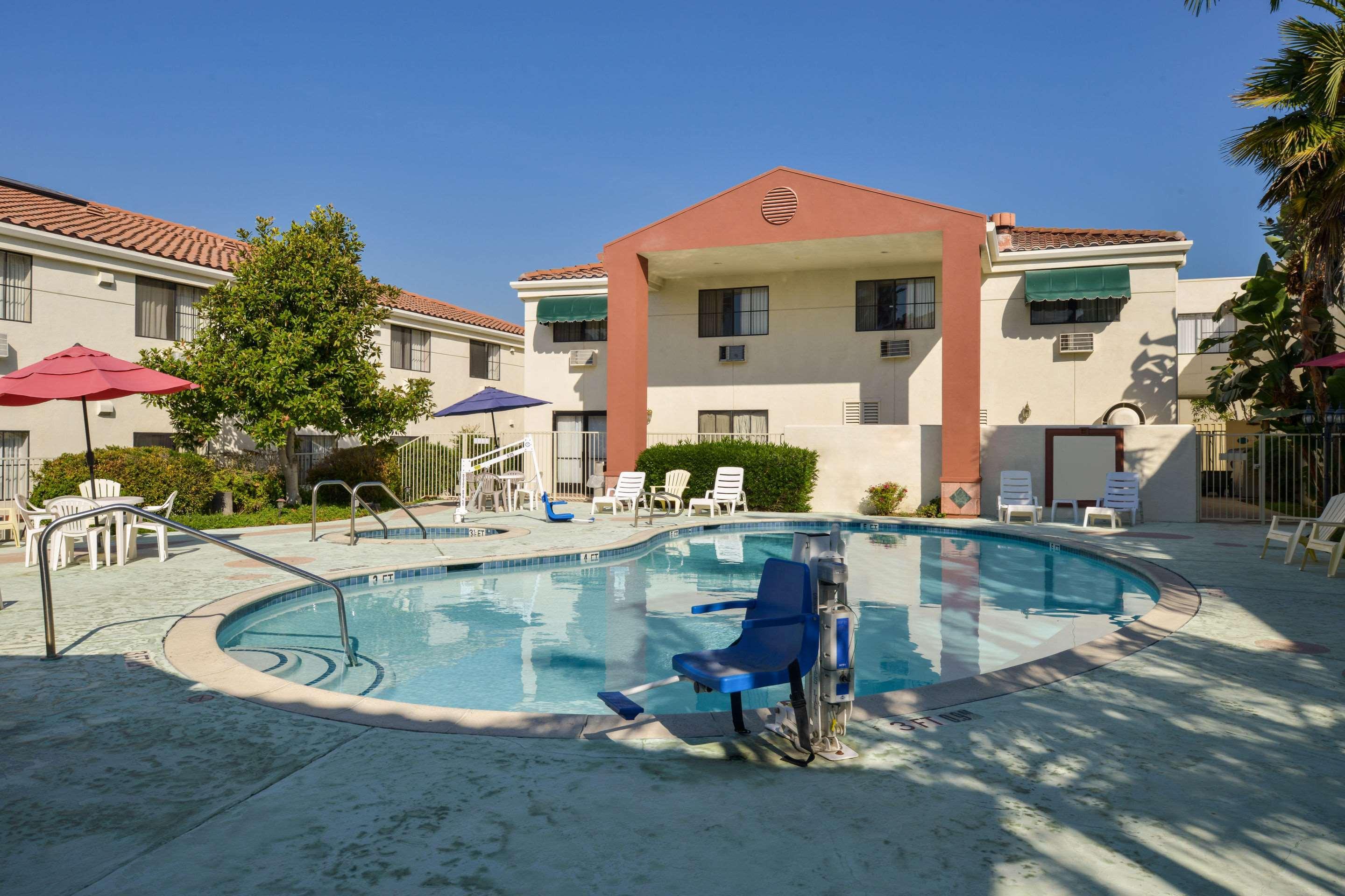 Quality Inn & Suites Walnut - City Of Industry Extérieur photo