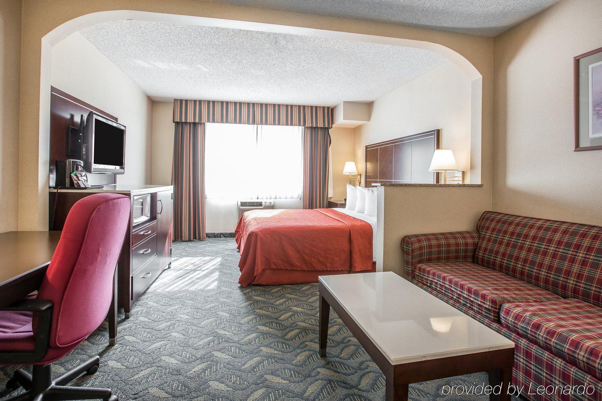 Quality Inn & Suites Walnut - City Of Industry Extérieur photo