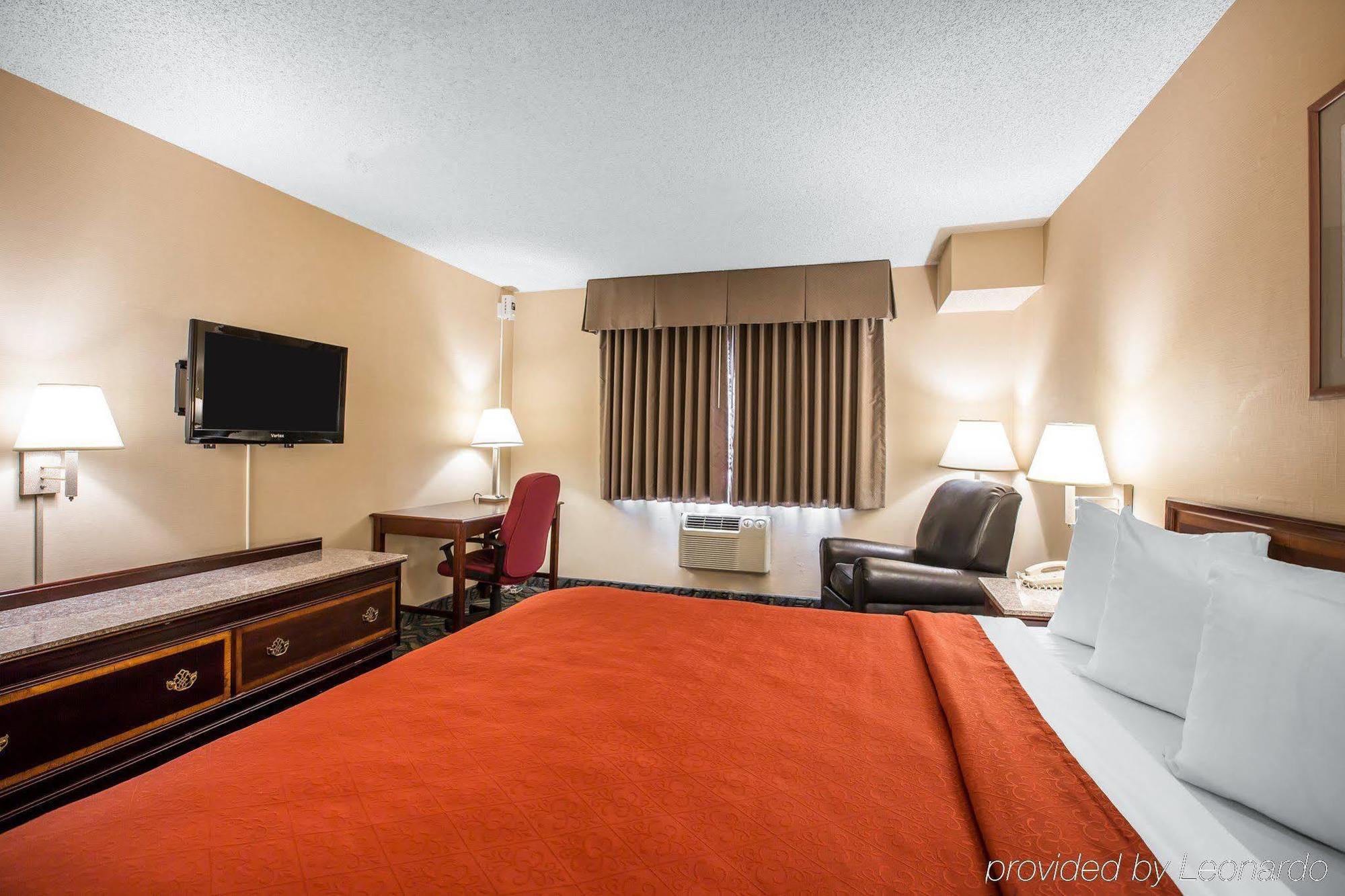 Quality Inn & Suites Walnut - City Of Industry Extérieur photo